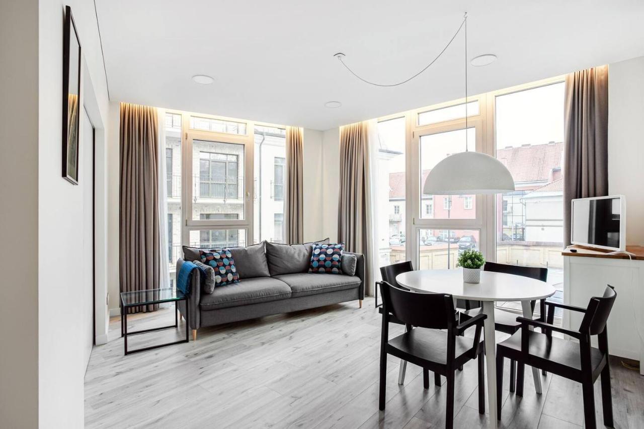 Happy Inn Vip, Self Check-In-24X7, A-C, Parking-In-The-Underground-Garage VNO Extérieur photo