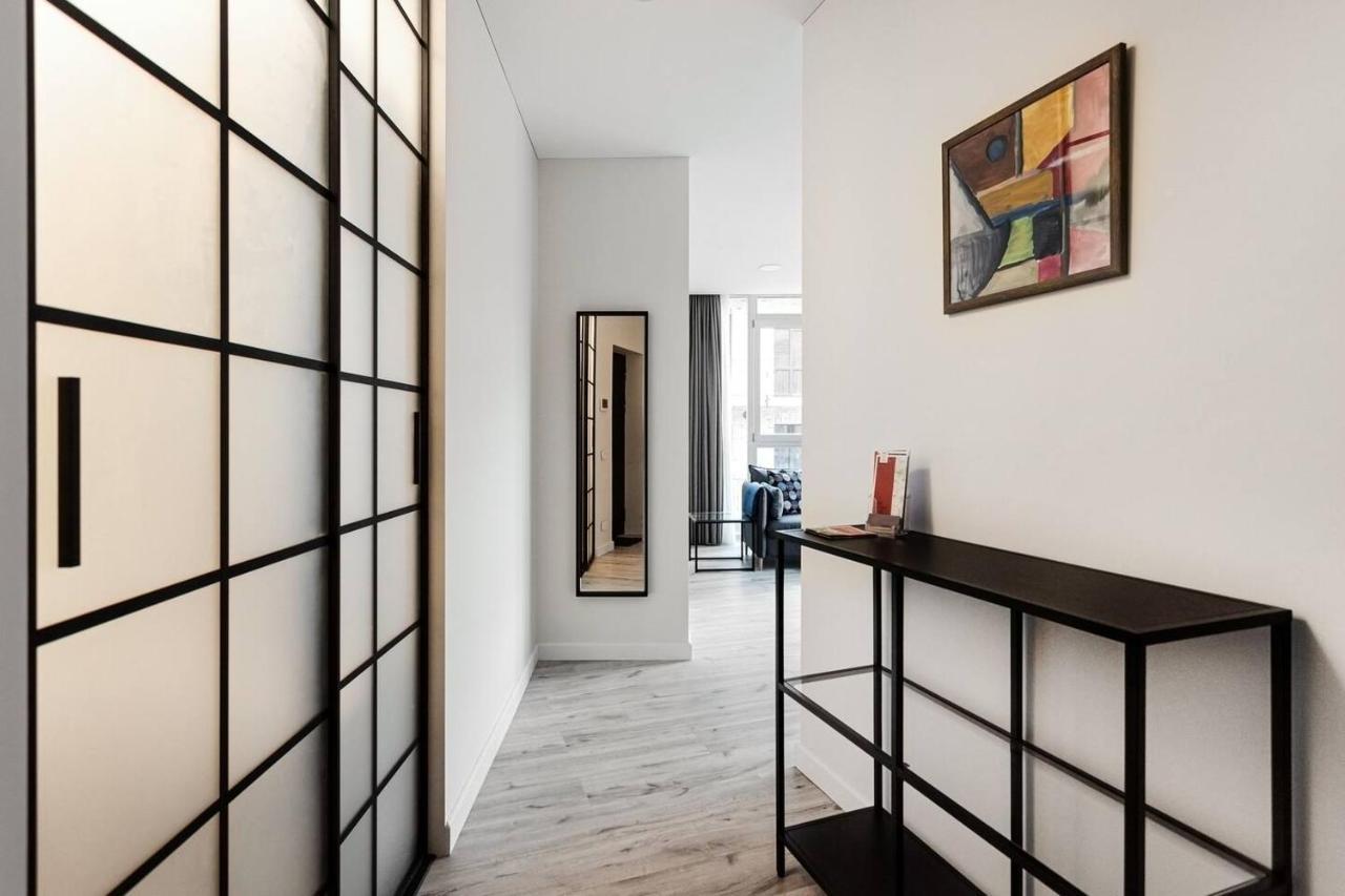 Happy Inn Vip, Self Check-In-24X7, A-C, Parking-In-The-Underground-Garage VNO Extérieur photo