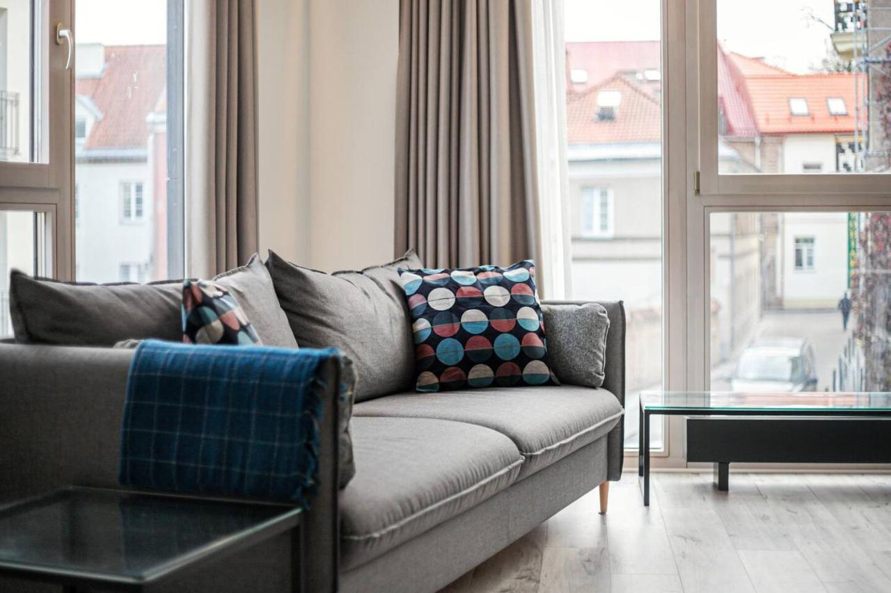 Happy Inn Vip, Self Check-In-24X7, A-C, Parking-In-The-Underground-Garage VNO Extérieur photo